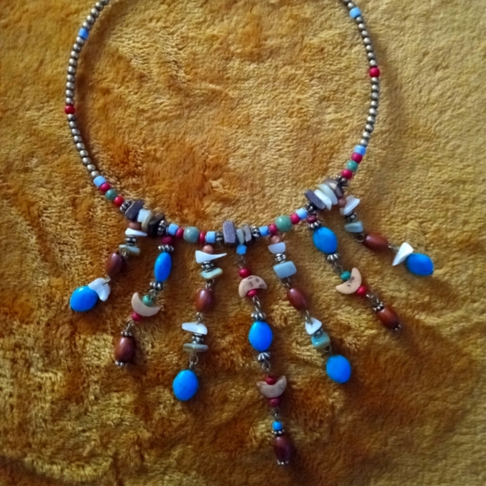 VINTAGE NECKLACE